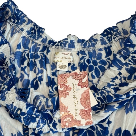 Band of the Free Off-Shoulder White Blue Floral Boho Lula Cropped Top- Small - Picture 7 of 8